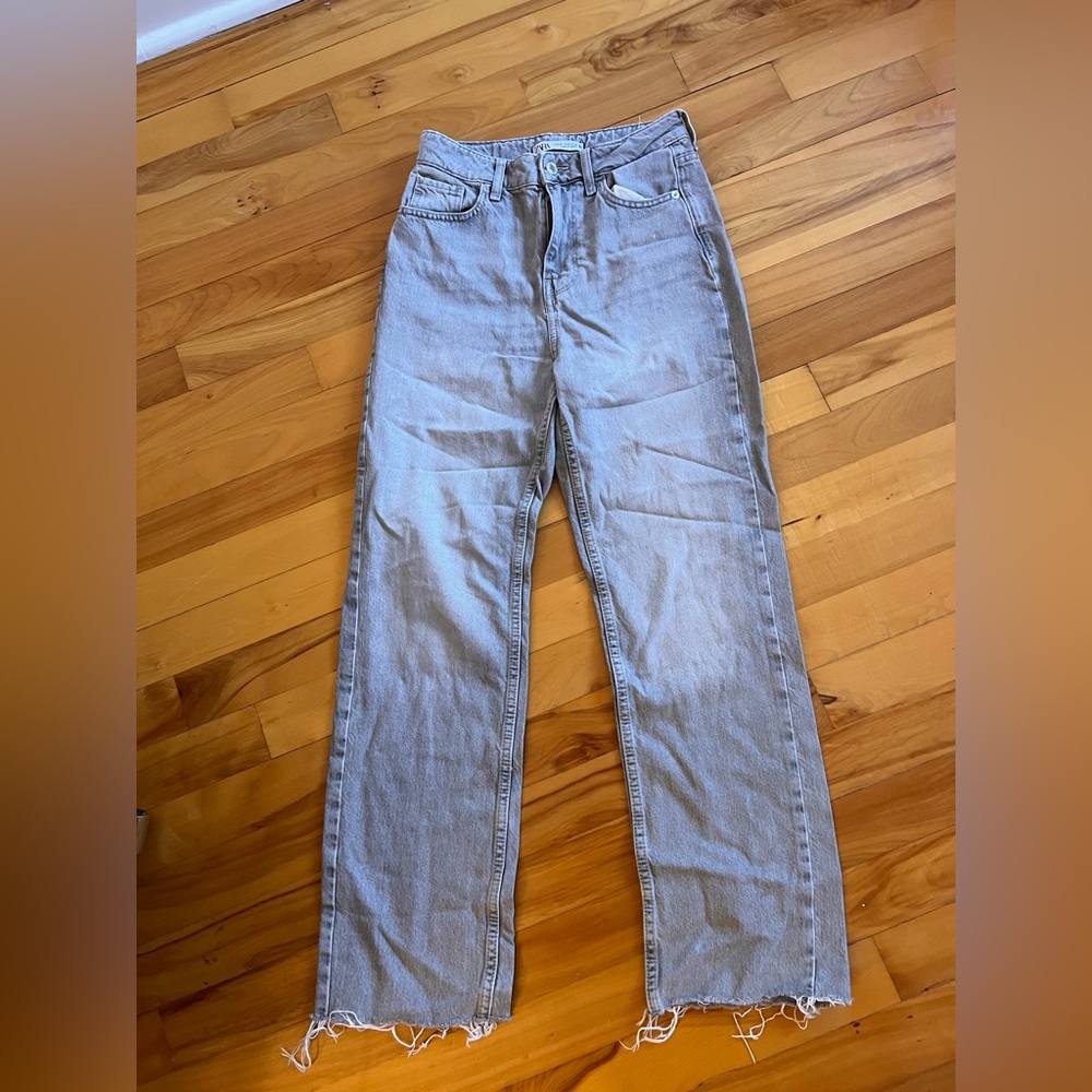 Zara Women's Light Gray Straight Leg Jeans